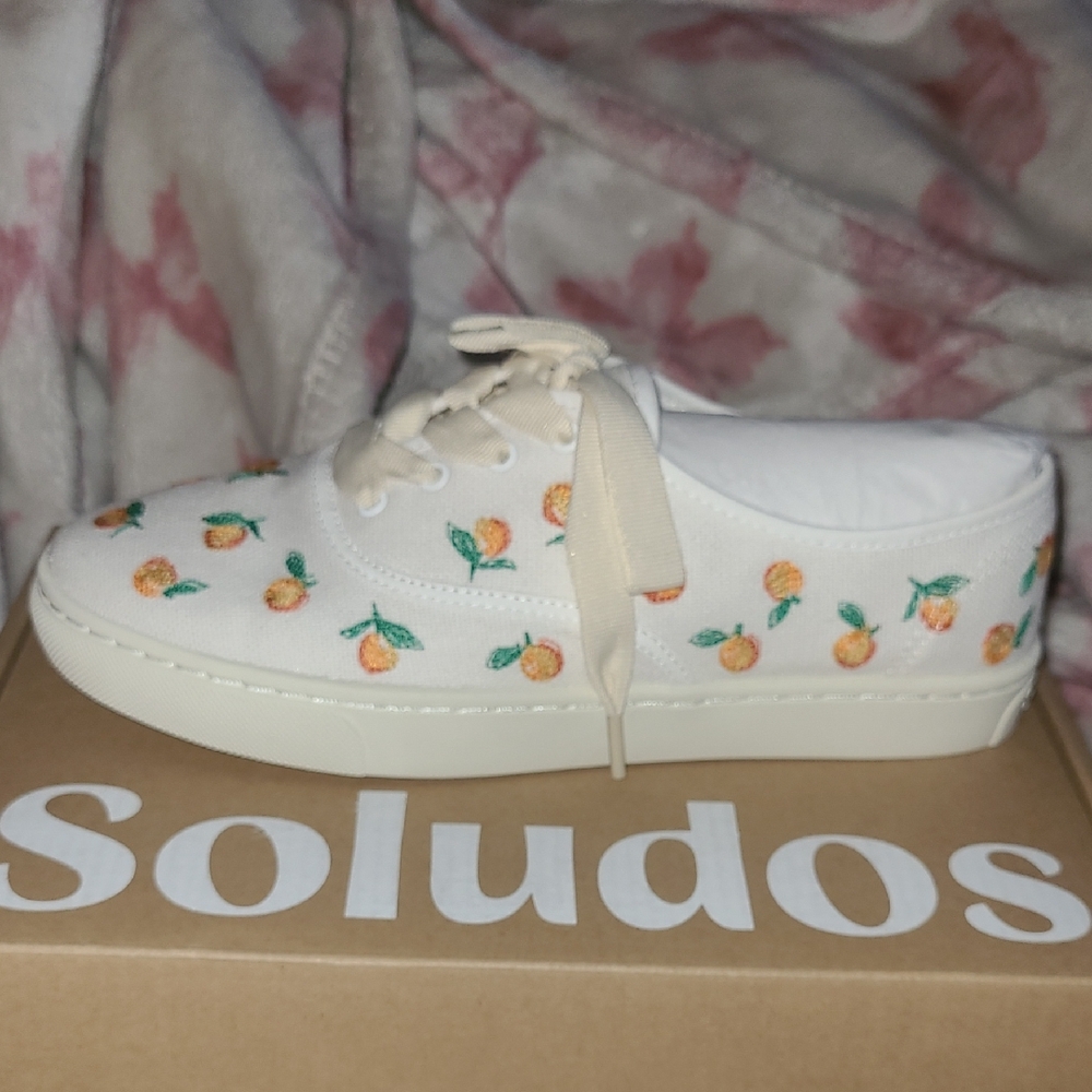New In Box Soludos Cream Sneakers with Orange Fruit Embroidery